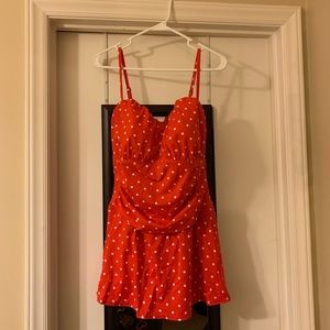 NWT Skirted One-Piece Swimsuit Swimdress